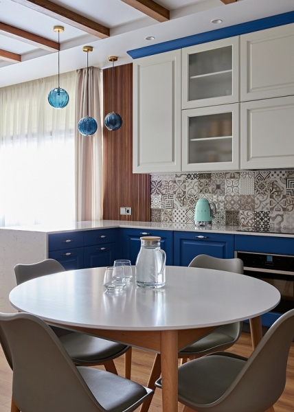 
                                Из голых стен — в яркий и уютный дом 100 кв. м с потрясающим участком (фото до и после)                            