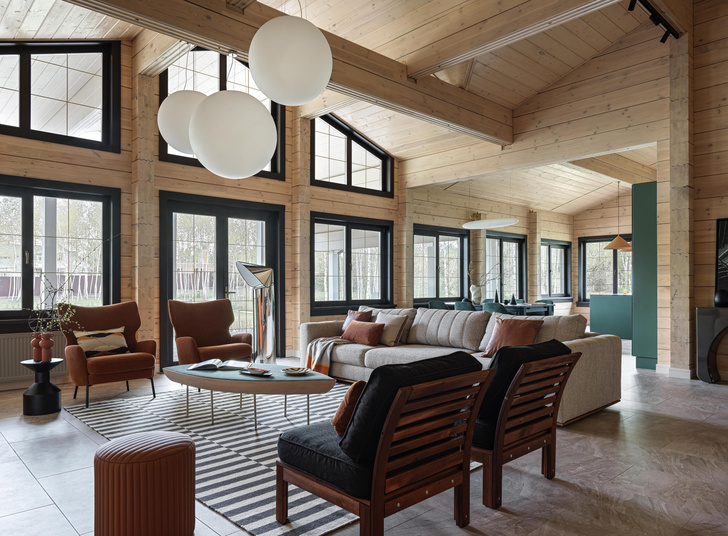 Красочный дом 200 м² под Воронежем