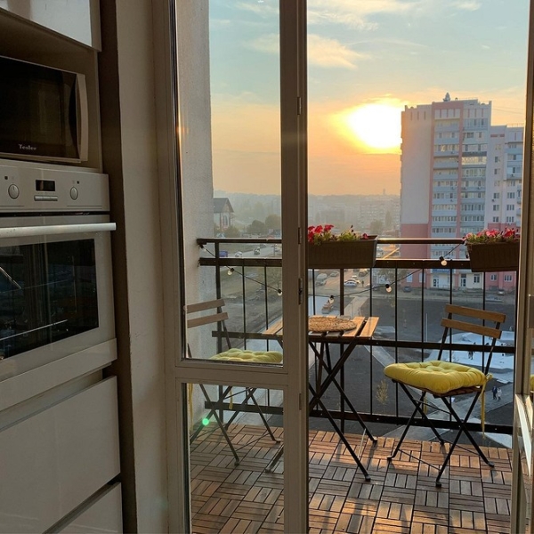 Маленький балкон: идеи оформления и самые красивые примеры (97 фото)