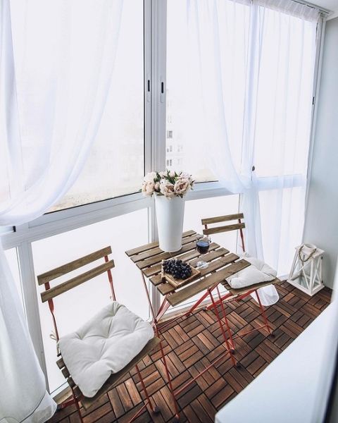 Маленький балкон: идеи оформления и самые красивые примеры (97 фото)