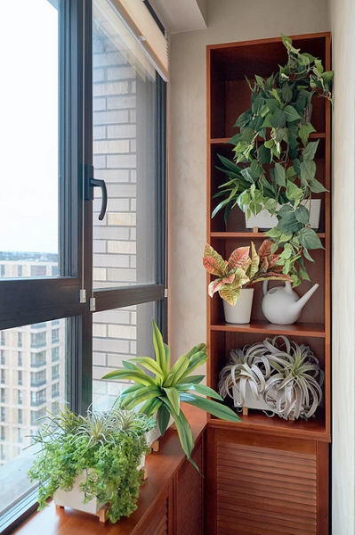 Маленький балкон: идеи оформления и самые красивые примеры (97 фото)