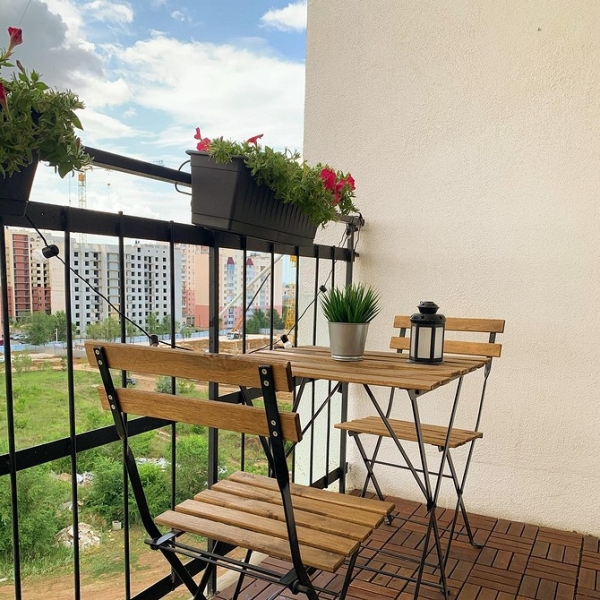 Маленький балкон: идеи оформления и самые красивые примеры (97 фото)