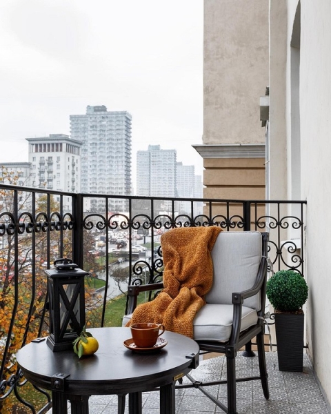 Маленький балкон: идеи оформления и самые красивые примеры (97 фото)
