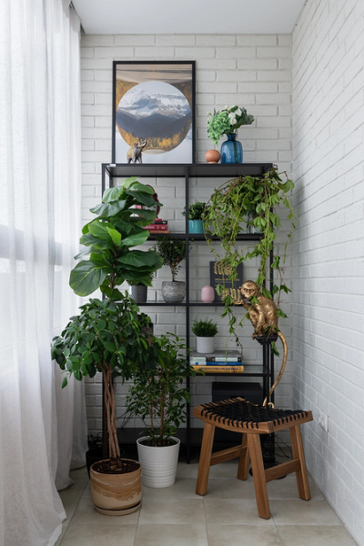 Маленький балкон: идеи оформления и самые красивые примеры (97 фото)