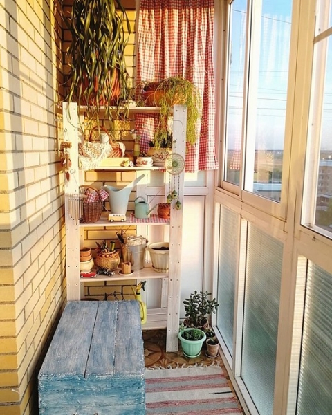 Маленький балкон: идеи оформления и самые красивые примеры (97 фото)