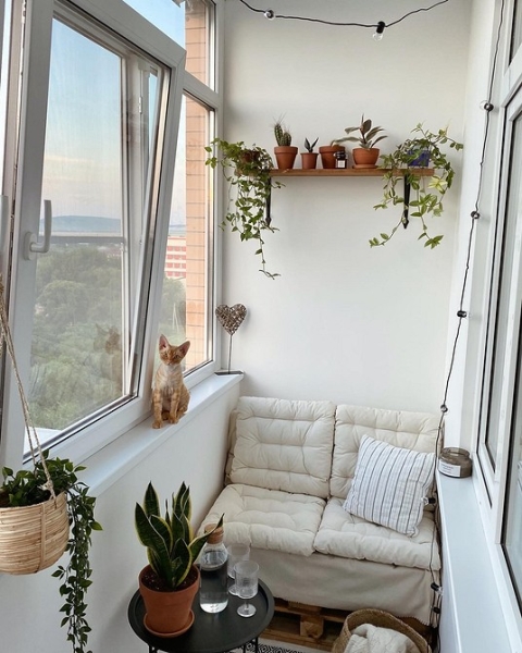 Маленький балкон: идеи оформления и самые красивые примеры (97 фото)