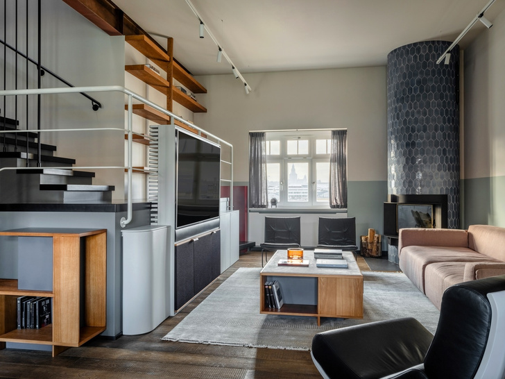 Тайна третьего этажа: квартира с мансардой в Москве