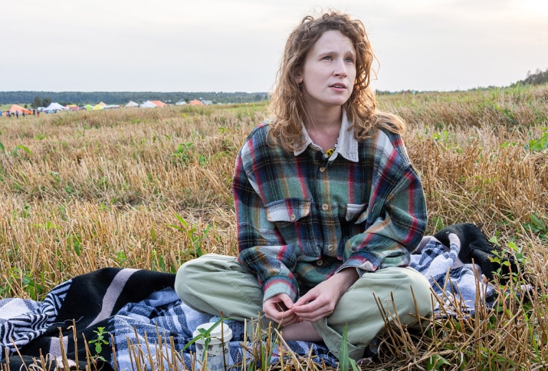 Уехавшие из России Слепаков, Макаревич, Монеточка и Дудь избавились от своих квартир и домов. Где они жили?