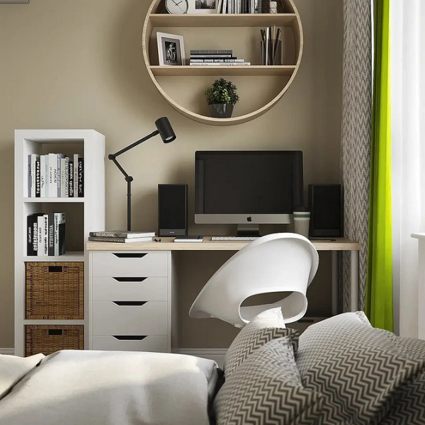 Зеленые шторы в интерьере: советы по выбору и идеи для разных комнат (67 фото)