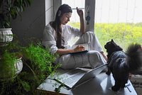 В российском городе рухнула стена аварийного жилого дома, под угрозой весь подъезд. Версии властей и жильцов расходятся