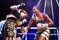 Изменивший имя в честь Путина американский боксер получит квартиру в России