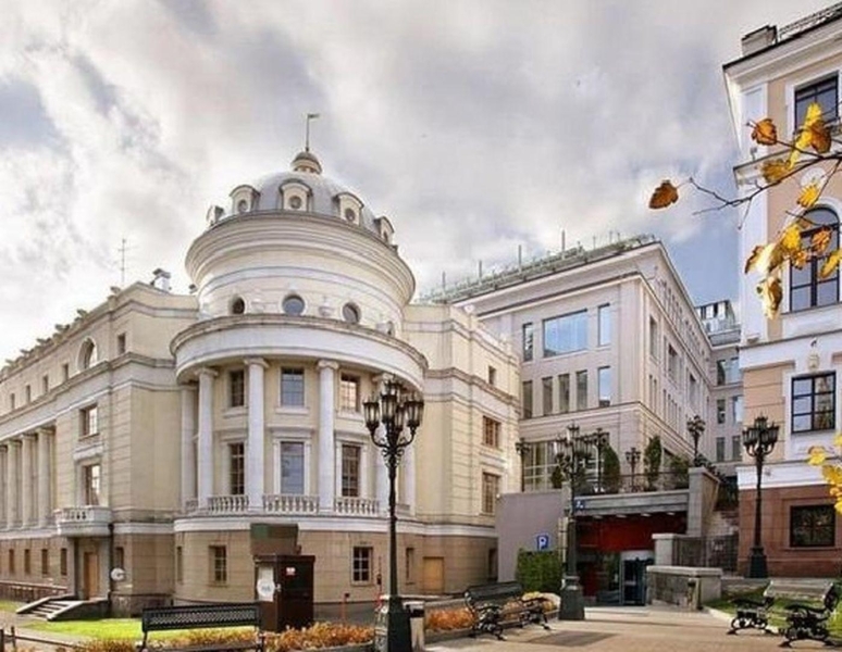 До ₽10 млрд: как выглядят самые дорогие продающиеся в Москве особняки