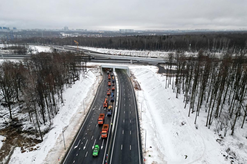 Собянин заявил о строительстве 100 км дорог в Москве в 2024 году